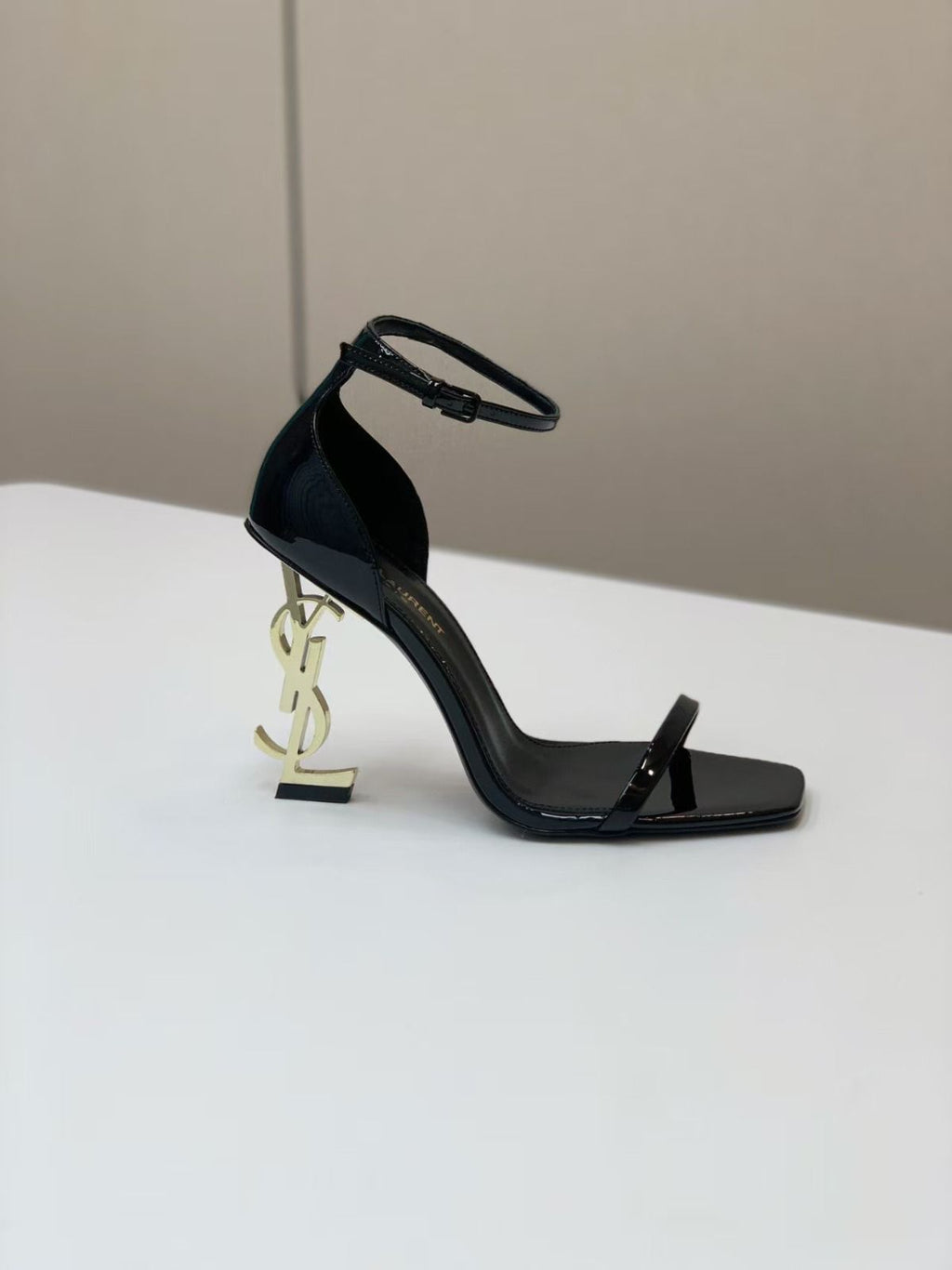 Elegant heels